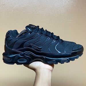 2017 Nike Air Max Plus TN “Triple Black” Men’s Size 11.5 604133-050
